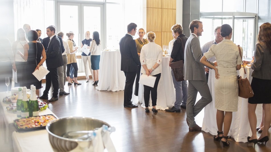 El protocolo y la organización de eventos, aunque distintos, son esenciales para la planificación y ejecución exitosa de cualquier evento