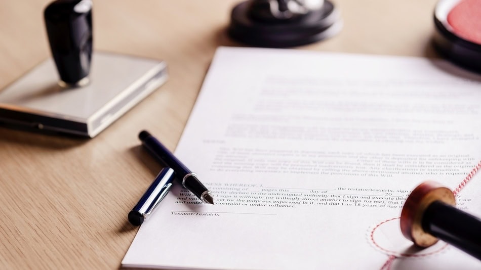 Estudiar la carrera de Derecho es imprescindible para ser notario en el Perú