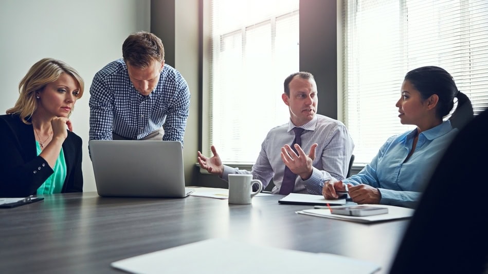 COSO es la denominación de un modelo que sirve como guía para que las organizaciones puedan mejorar su rendimiento y gobernanza