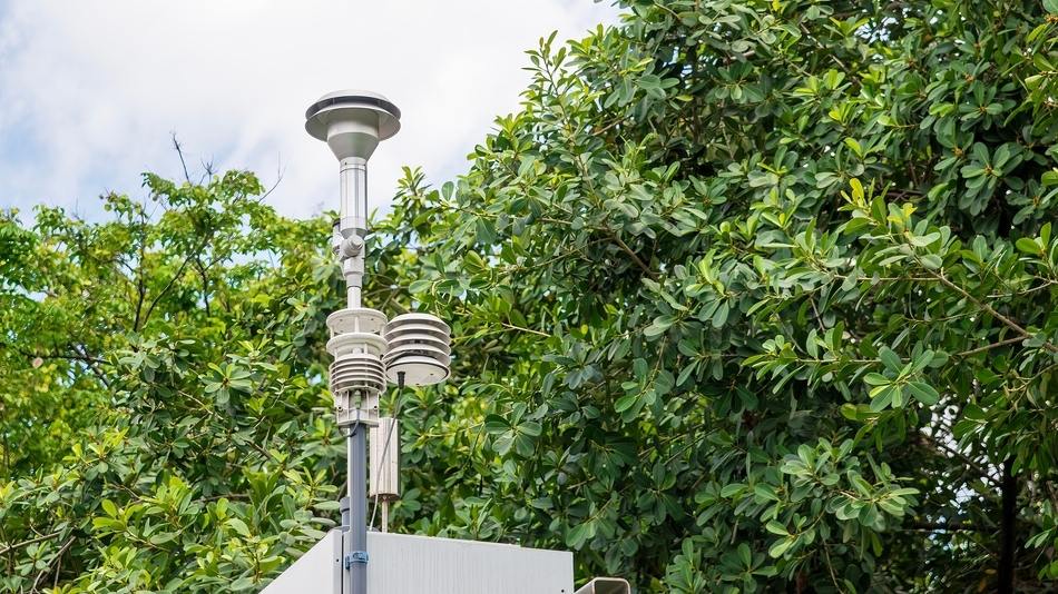 Con equipos de monitoreo ambiental es posible combinar datos meteorológicos y topográficos para detectar y anticiparse a la concentración de contaminantes en el aire