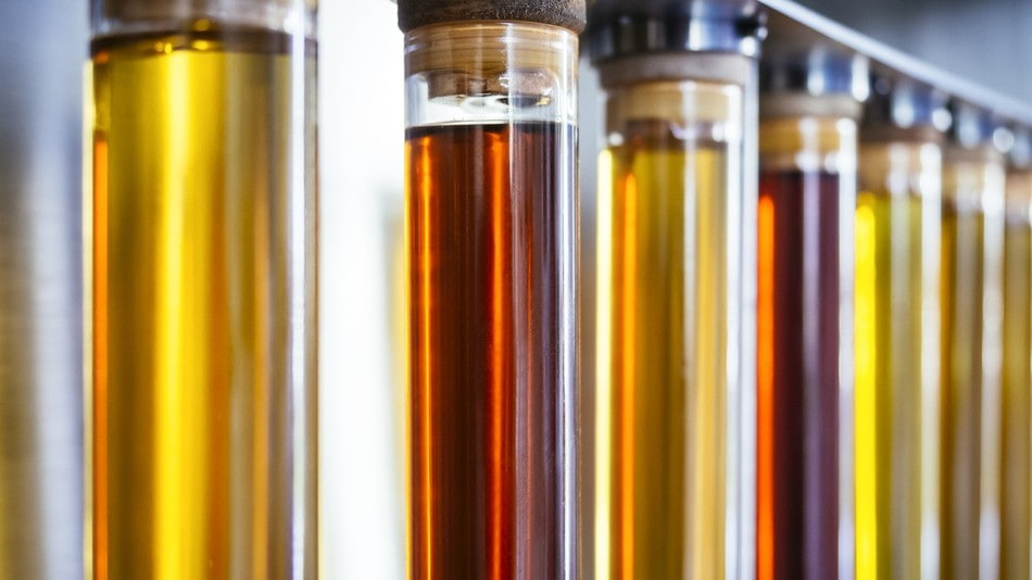 Los biocombustibles se producen a partir de una amplia variedad de materiales org&aacute;nicos disponibles, incluyendo cultivos agr&iacute;colas y residuos biol&oacute;gicos