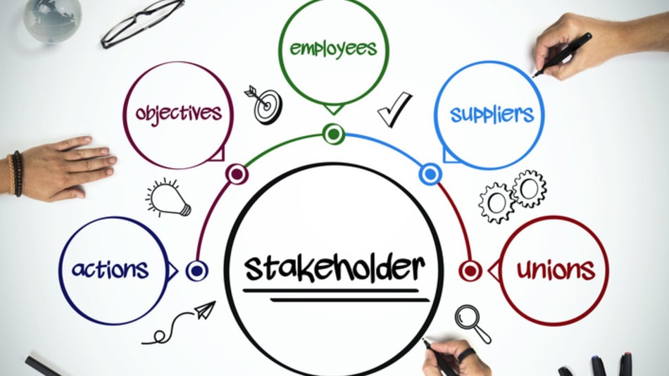todos los accionistas de una empresa son stakeholders
