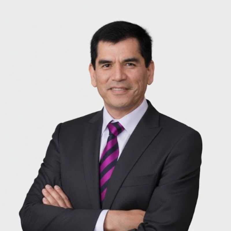 Jhony Alberto De La Cruz Vargas, Experto asociado